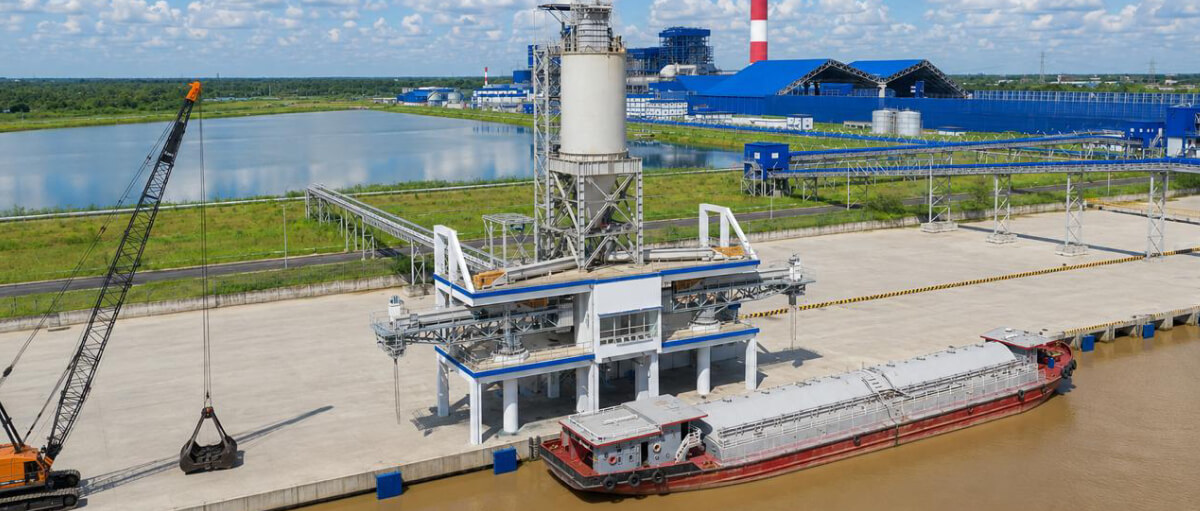 Pic of Ship/Barge Loading System for Fly Ash Export